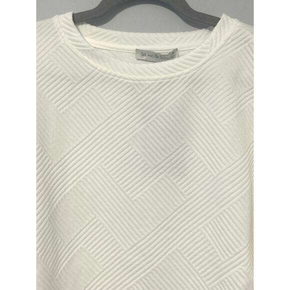 See and Be SeenTop Cream Textured  Boxy Fit Size Medium Fit Large Boutique NWT - Picture 2 of 6